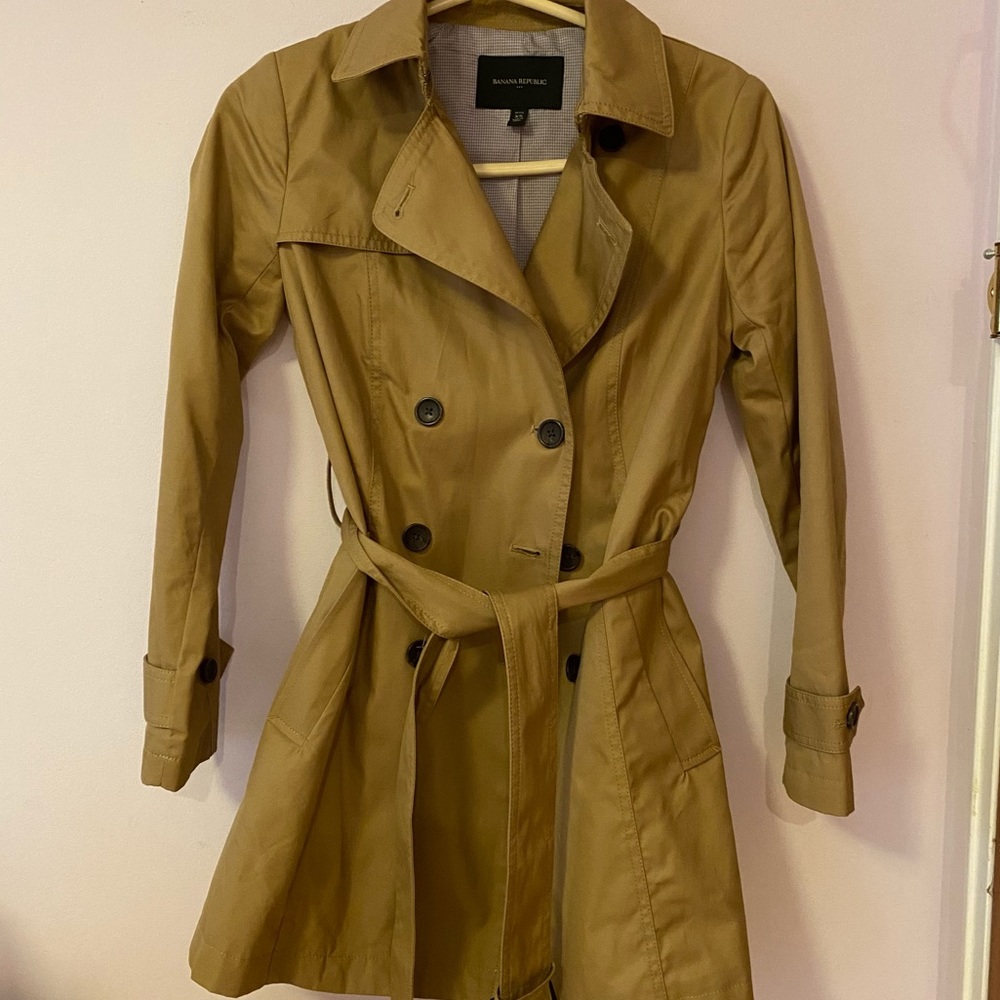 Banana Republic Petite Trench Coat